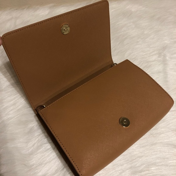 Tory Burch - Picture 6 of 8